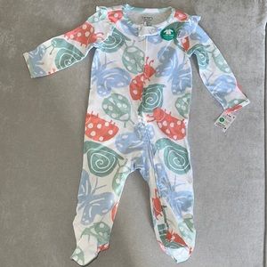 Carter’s | footed onesie